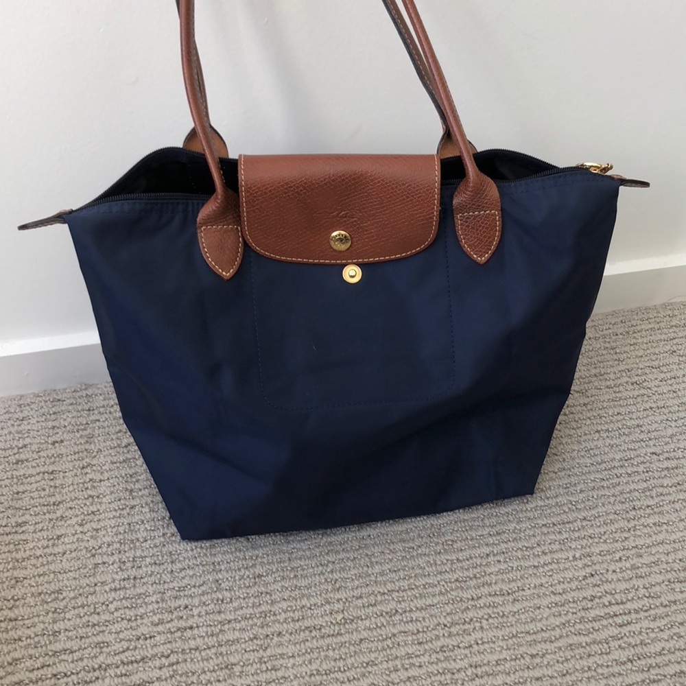 Longchamp Le Pliage Tote Medium
